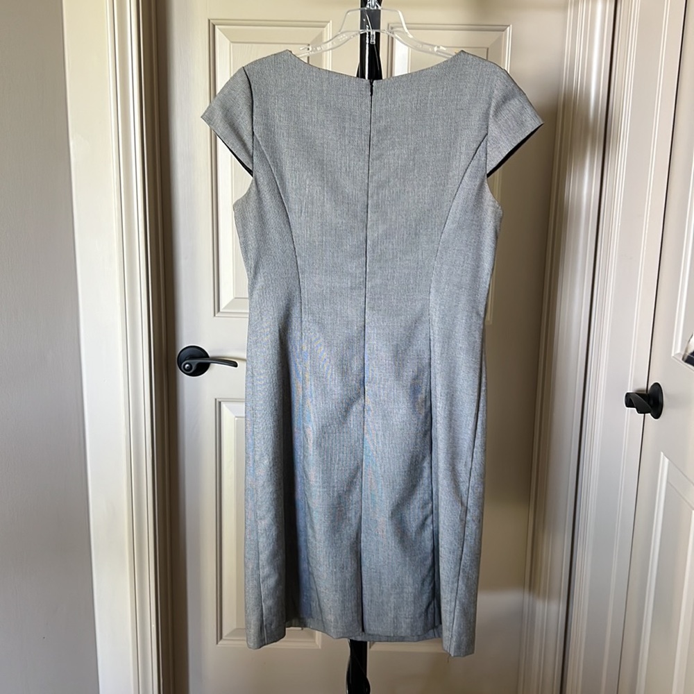 Dress - Picture 2 of 4